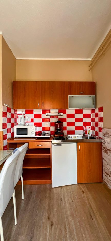 EGERSZALÓKI PANZIÓ, KÉK LAGÚNA WELLNESS APARTMANOK teljes berendezéssel ELADÓ. - Image 36